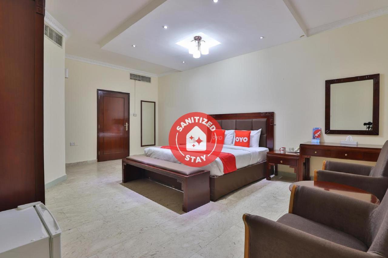 Oyo 366 Waves Hotel 아지만 외부 사진